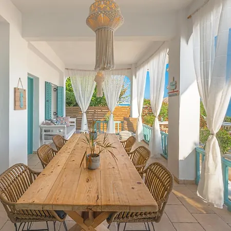 Anemos House, By Zantewize * אליקאנאס